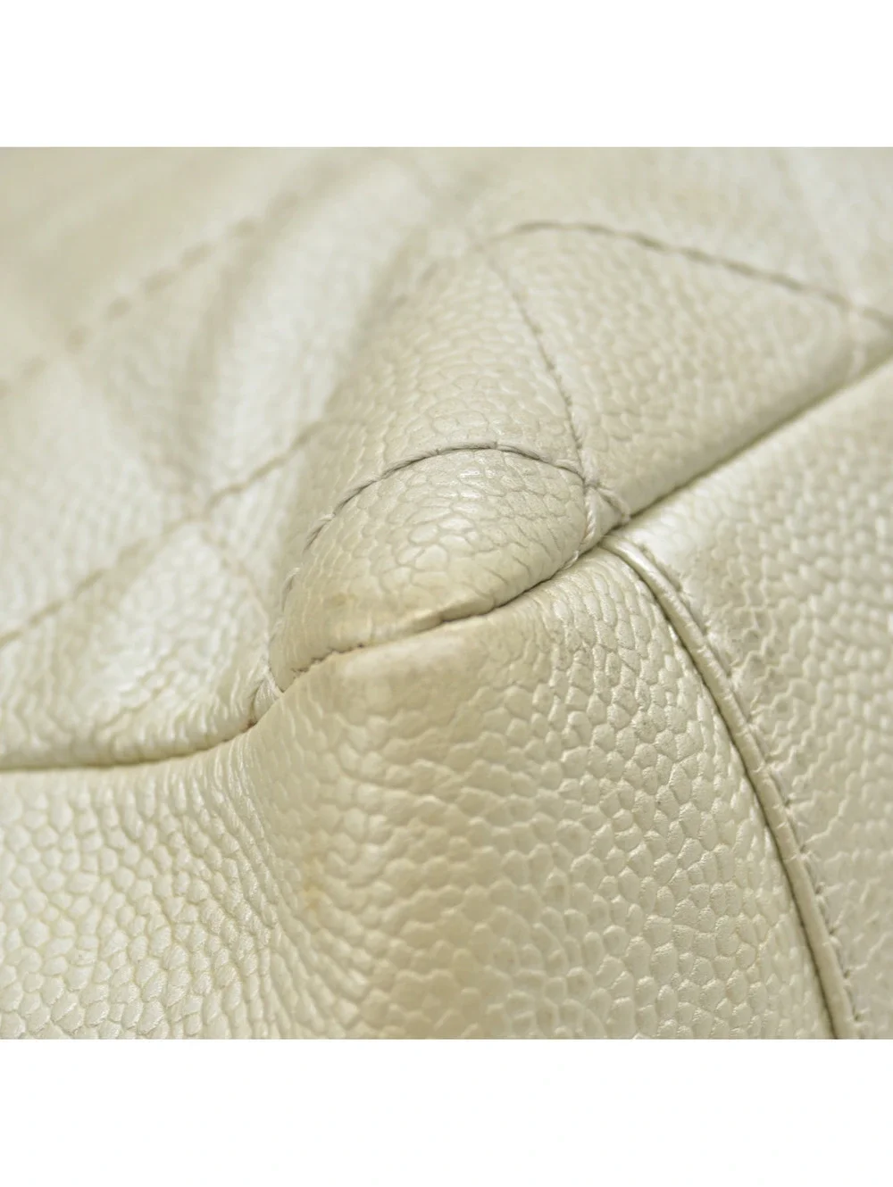 $2900 2006 Chanel Caviar Grand Shopping Tote GST Light Gold
